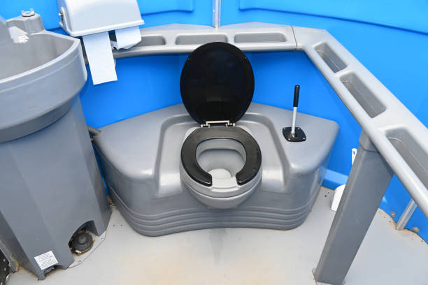 Portable Toilet Options We Offer in Safety Harbor, FL